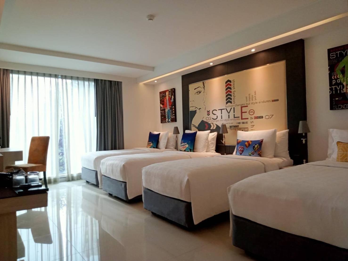 Hotel Clover Asoke - Sha Extra Plus Bangkok Esterno foto